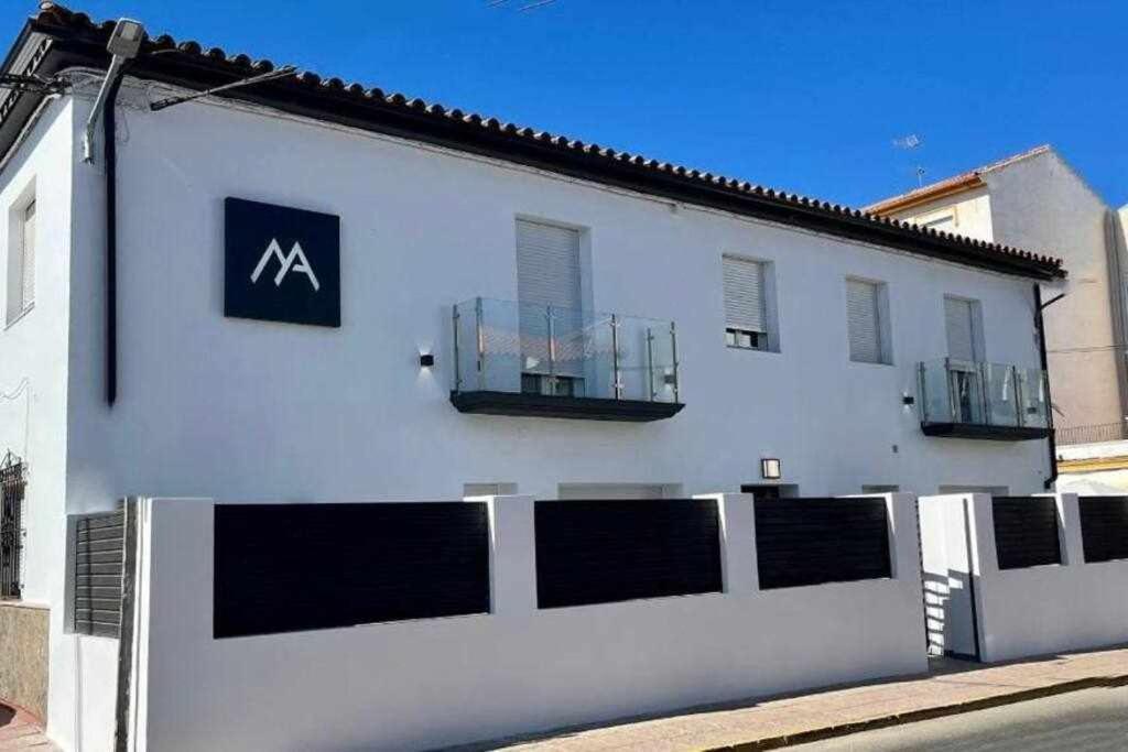 רונדה XX D Apartamentos Morales & Arnal מראה חיצוני תמונה
