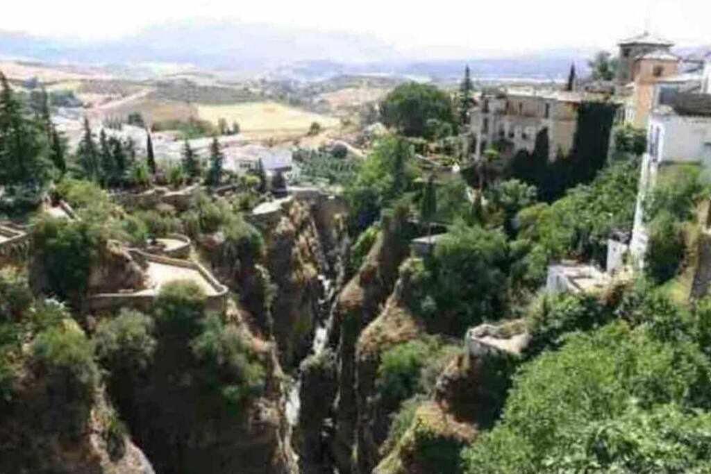 רונדה XX D Apartamentos Morales & Arnal מראה חיצוני תמונה