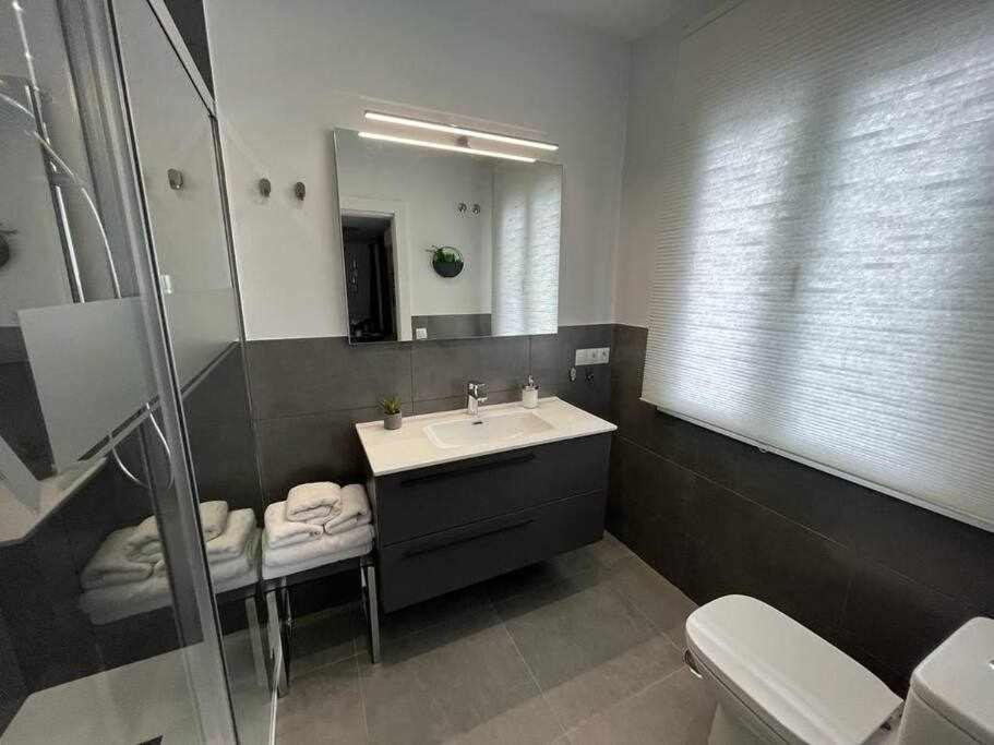רונדה XX D Apartamentos Morales & Arnal מראה חיצוני תמונה