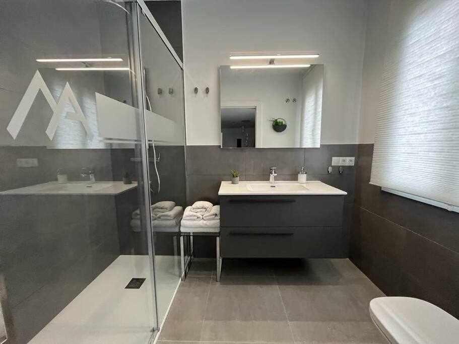 רונדה XX D Apartamentos Morales & Arnal מראה חיצוני תמונה