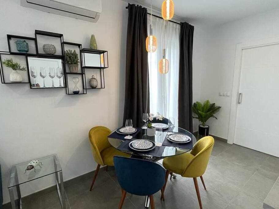 רונדה XX D Apartamentos Morales & Arnal מראה חיצוני תמונה