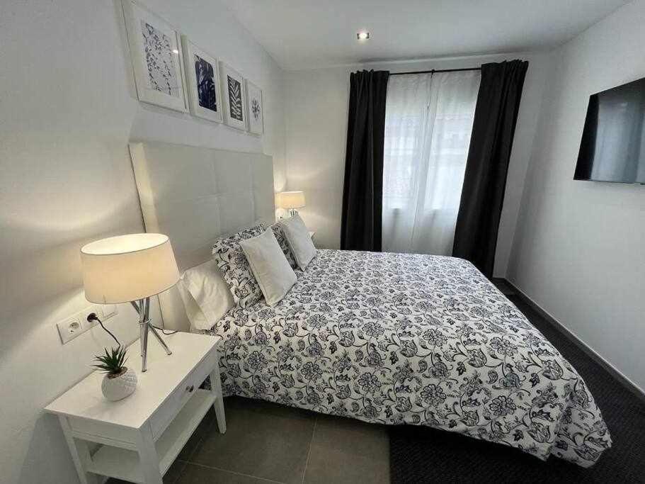 רונדה XX D Apartamentos Morales & Arnal מראה חיצוני תמונה