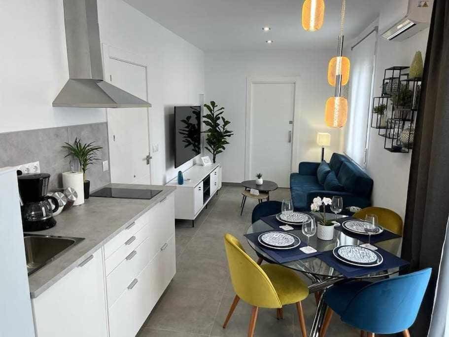 רונדה XX D Apartamentos Morales & Arnal מראה חיצוני תמונה